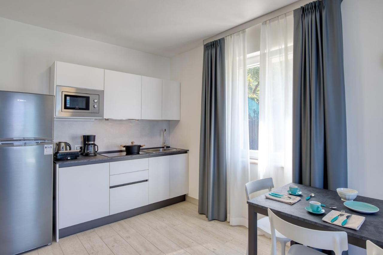 Pinini Country Apartments Малчезине Екстериор снимка