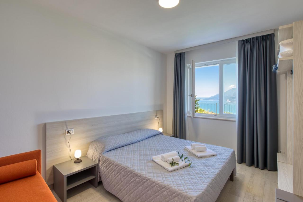 Pinini Country Apartments Малчезине Екстериор снимка